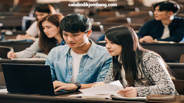 Deretan Universitas Terbaik Di Bandung Tertarik